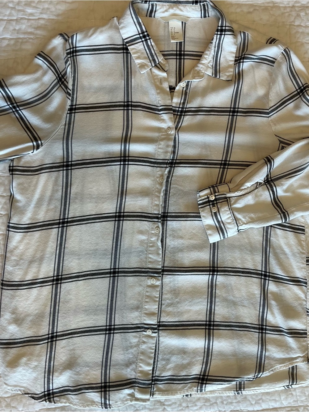 H&M Classic Black & White Plaid Womens Button-Up Shirt - Size 8
